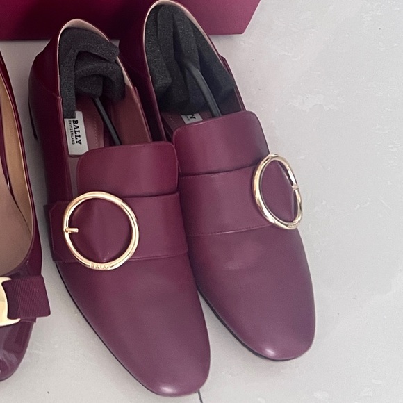 NEW BALLY Burgundy round buckle loafers Size 36 - Picture 2 of 4